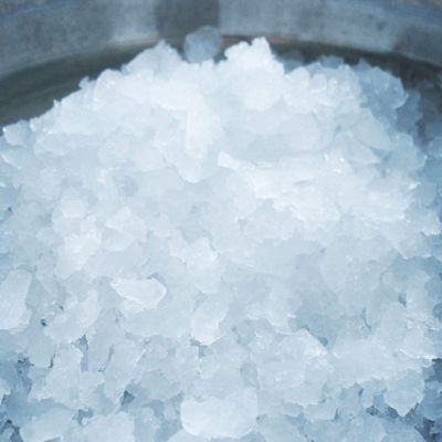 Corriente eléctrica 2.8A 80kg Diario LZ-160 Máquina para hacer hielo profesional Máquina de hielo granular fácil de operar